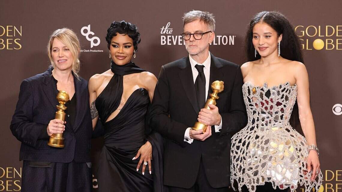 “Una batalla tras otra” y “Hamnet” triunfan en los premios Globos de Oro