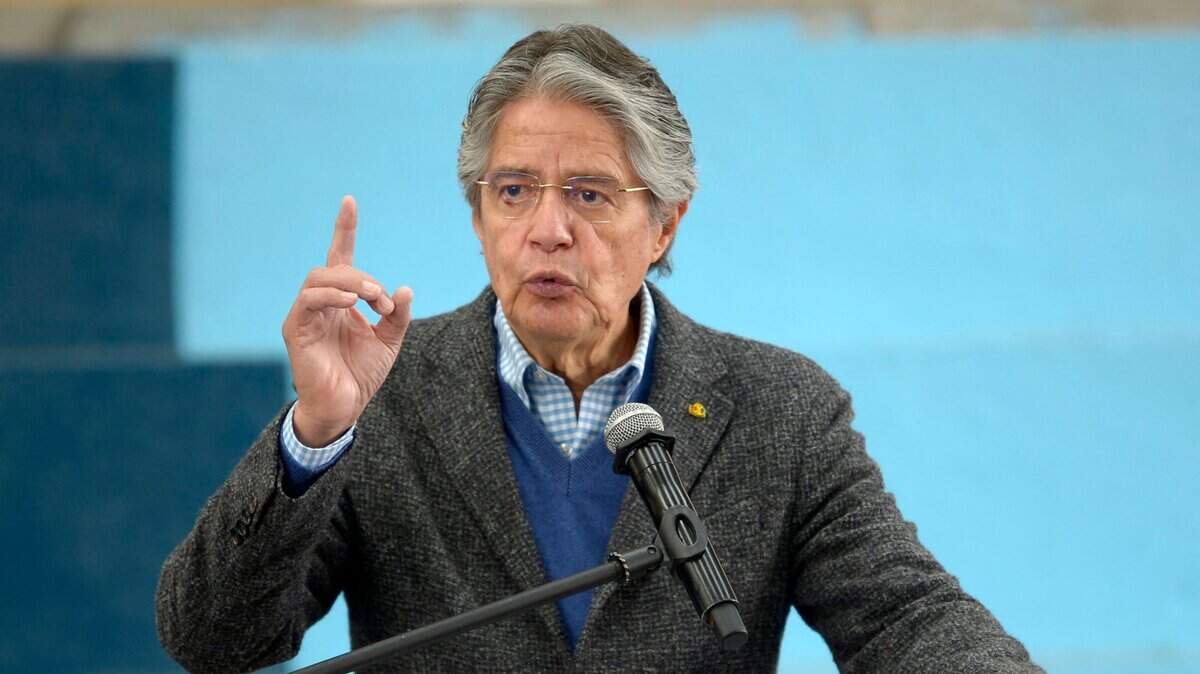 Foto de archivo. El presidente Guillermo Lasso decretó el lunes el estado de excepción para enfrentar al narcotráfico y la delincuencia en Ecuador, con lo cual las fuerzas armadas y la policía saldrán a las calles para dar seguridad.
