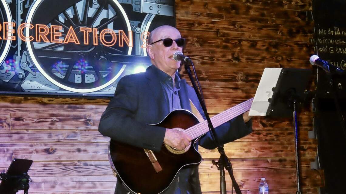 Pepe Piñeyro ofrecerá un concierto en el Real Café