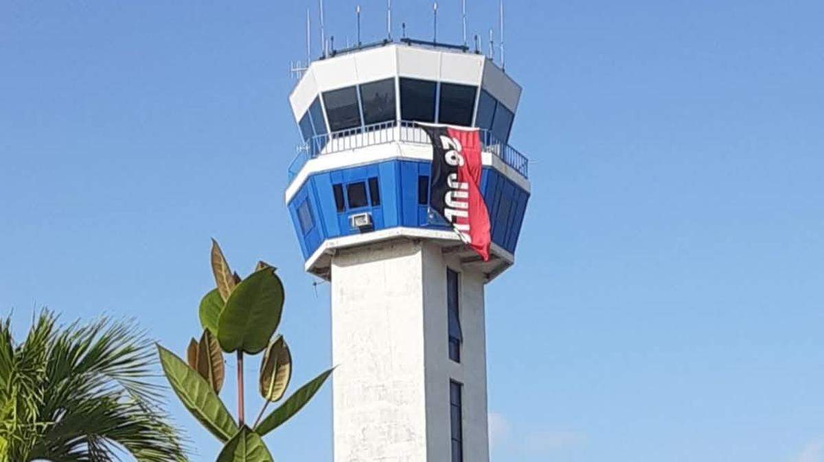 El aeropuerto internacional Jardines del Rey, en Ciego de Ávila, Cuba, presume de tener más de 100 trabajadores militantes del Partido Comunista (PCC).