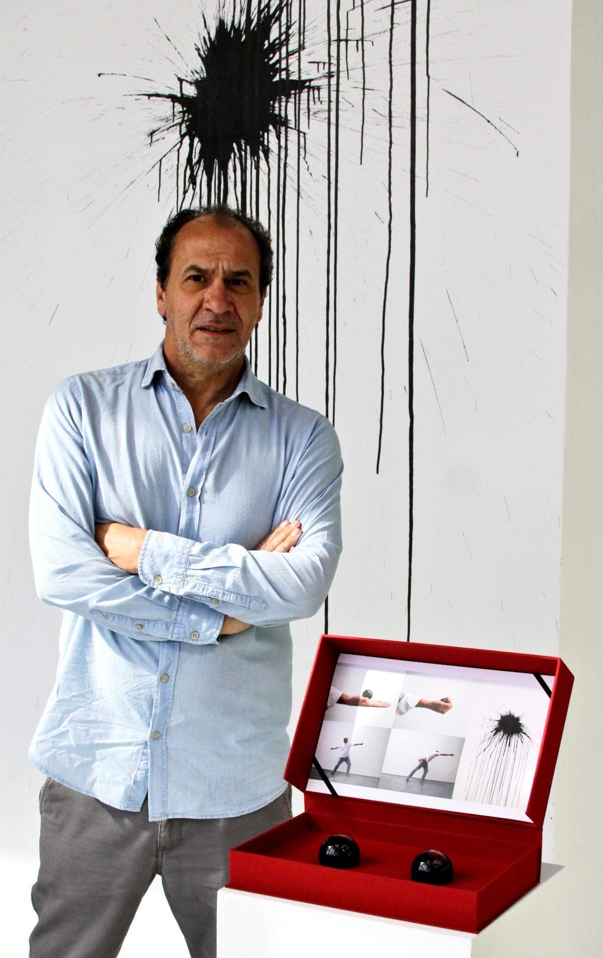 Eugenio Ampudia, uno de los artistas visuales españoles más reconocidos y de mayor relieve creativo de la actualidad.