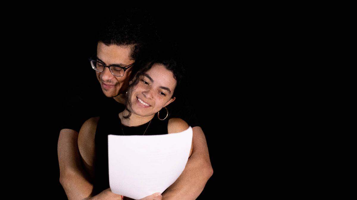 Chaveli Ponce y Phillip Santiago figuran en el elenco de ‘Al amanecer’, de Vianca Collazo.