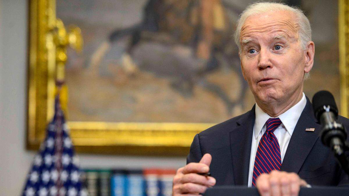 El presidente Joe Biden pronostica que la frontera entre Estados Unidos y México será “caótica durante algún tiempo” una vez que se levanten las restricciones relacionadas con la pandemia, mientras empiezan a llegar unos 550 soldados en servicio activo a la región y los migrantes contemplan la posibilidad de cruzar o no hacia Estados Unidos.