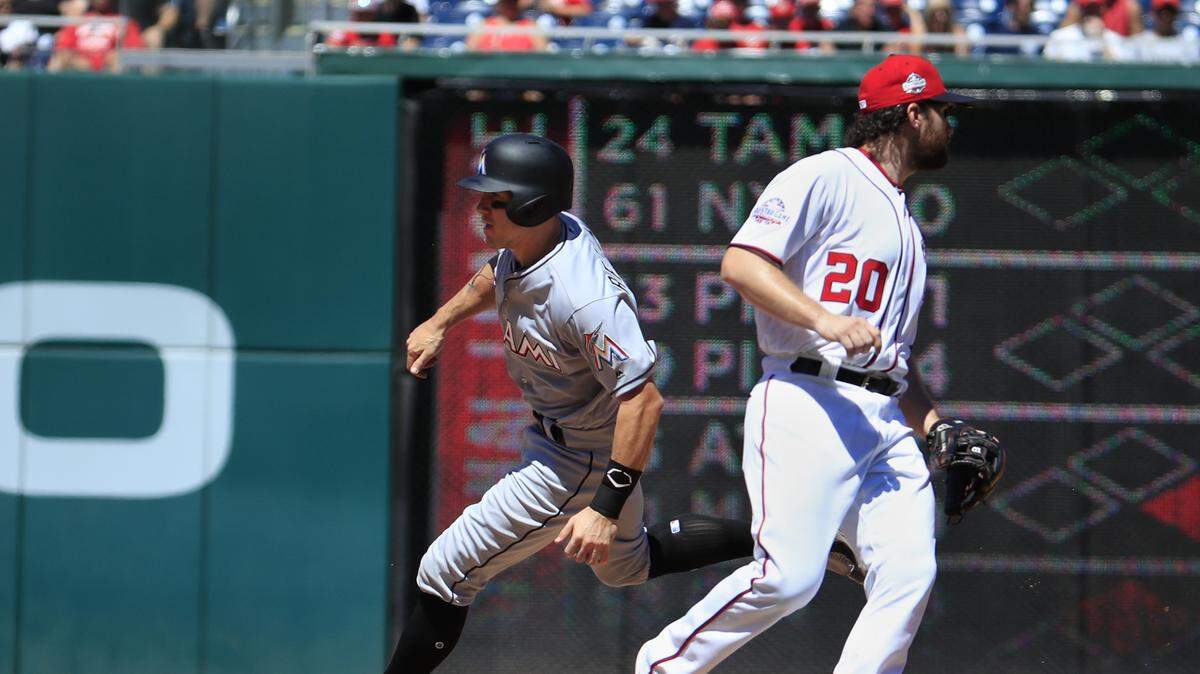 J.T. Realmuto lideró el ataque de la novena sudfloridana con una marca personal de cinco hits y empujó tres carreras, el domingo 8 de julio de 2018 en Washington.