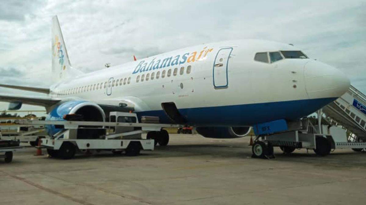 El primer vuelo de deportación de inmigrantes cubanos llegó el viernes 3 de enero al aeropuerto internacional de La Habana.