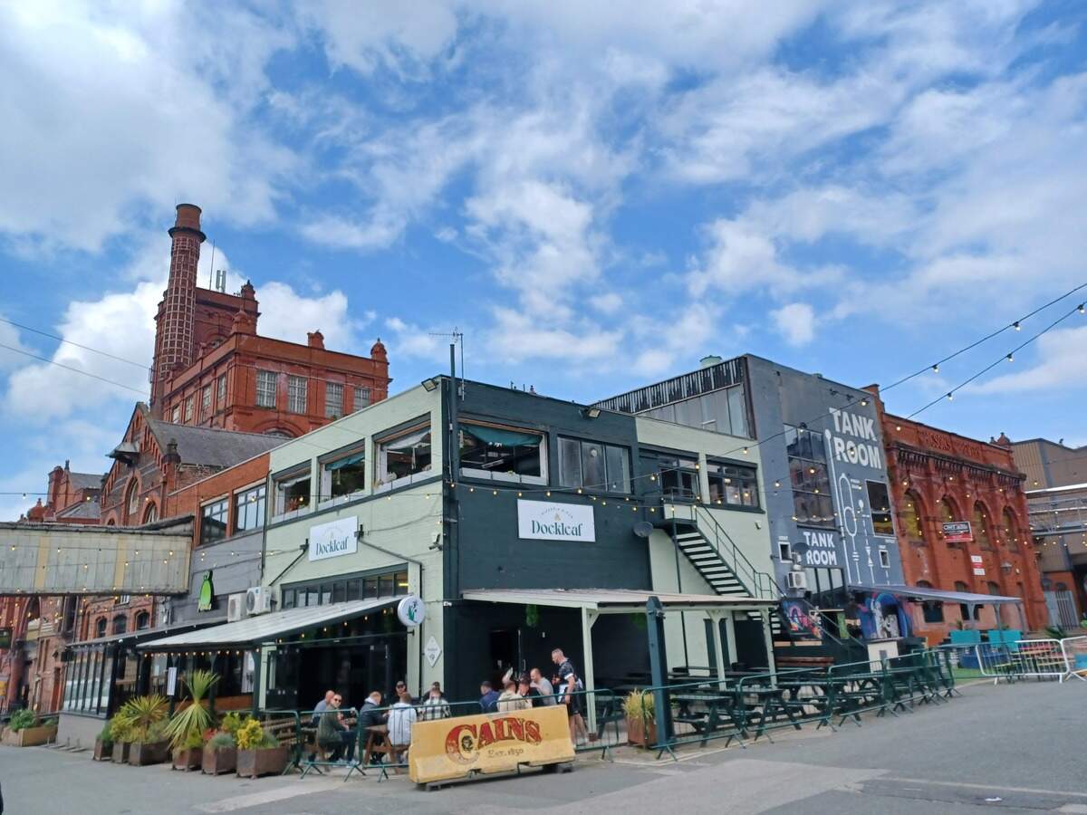 El Dockleaf Bar se encuentra localizado en el centro de Liverpool.