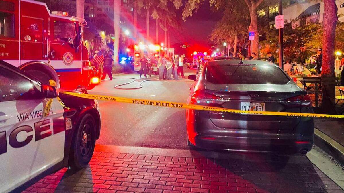 Un muerto y seis heridos cuando automóvil se estrella contra las mesas de restaurante de South Beach .