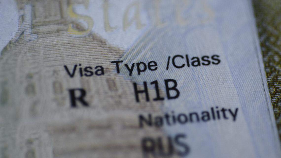 Visa H-1B: este es el impacto de la tarifa de $100,000 en profesionales y empresas