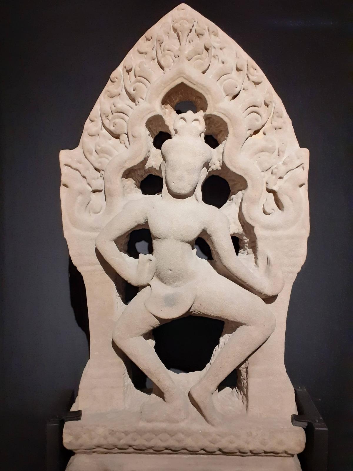 Otra pieza de Angkor presente en Loches.