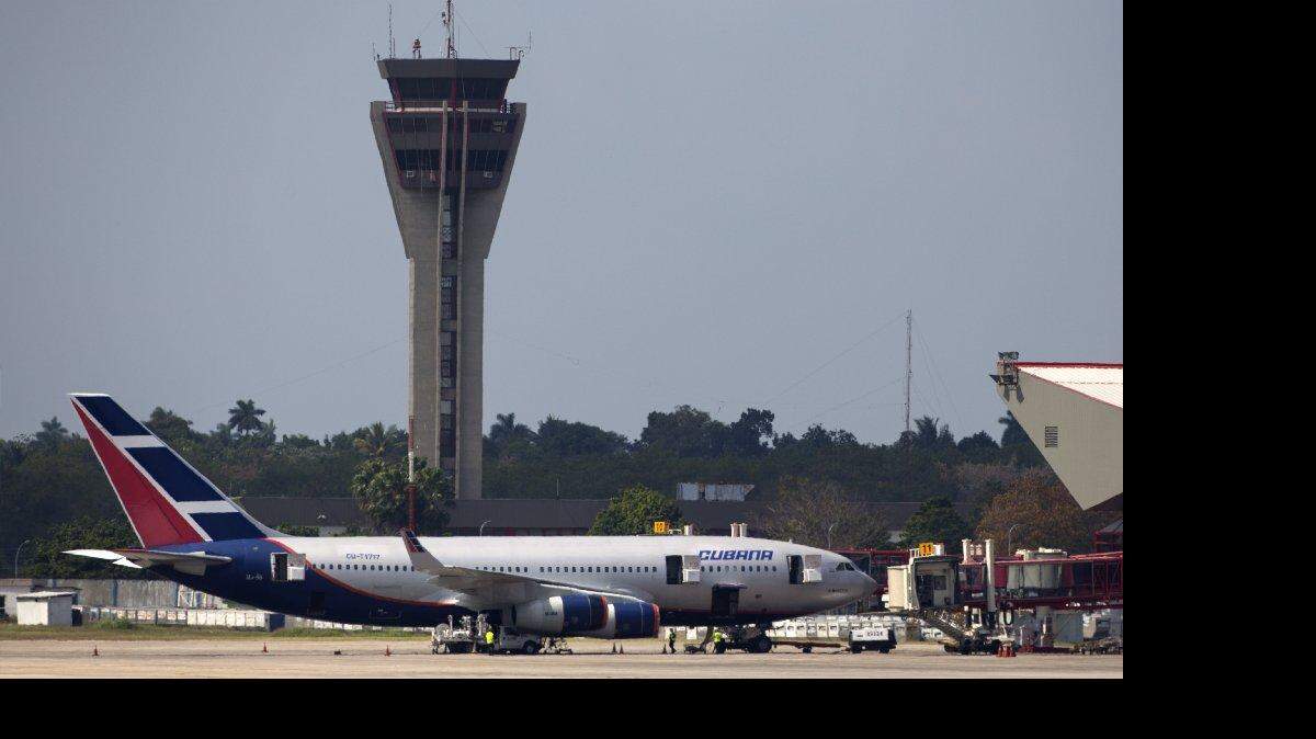 El aeropuerto internacional de La Habana, la principal terminal aérea de Cuba, recibió en el primer semestre de este año a 3,3 millones de viajeros, lo que supone un incremento del 27,4% con respecto al mismo periodo del año anterior.