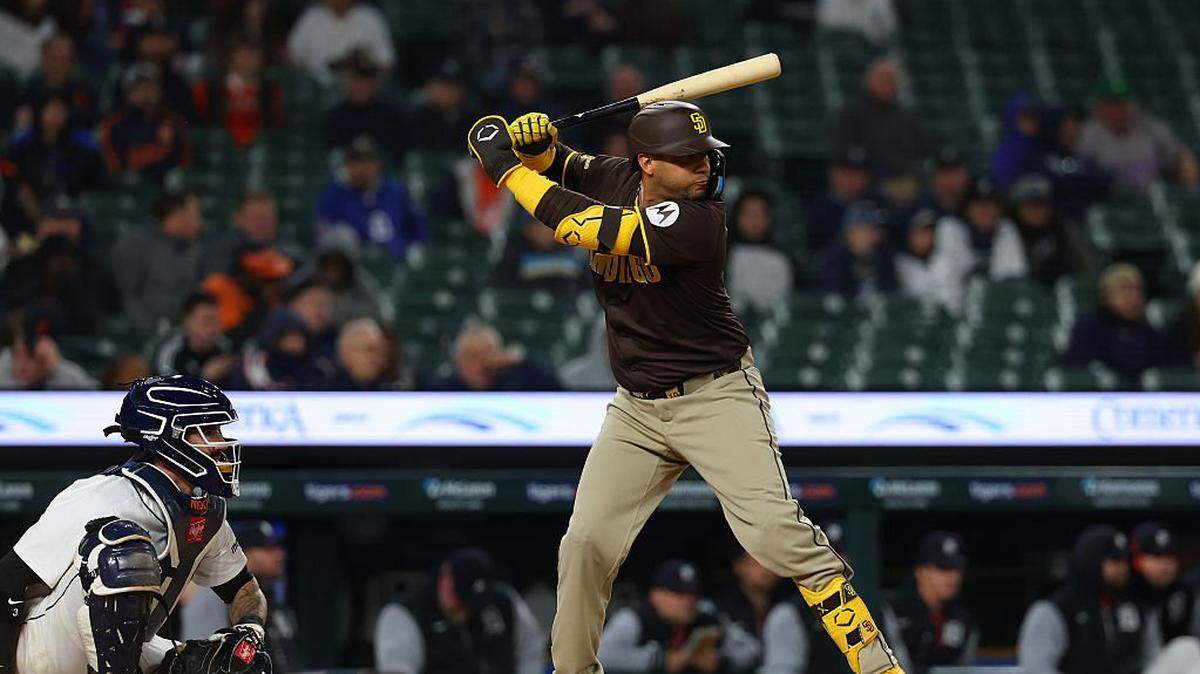 El cubano Yuli Gurriel no ha cerrado la puerta a un posible regreso a las Grandes Ligas. El veterano de 41 años está explorando todas las vías para reencontrarse con el máximo nivel del béisbol. 