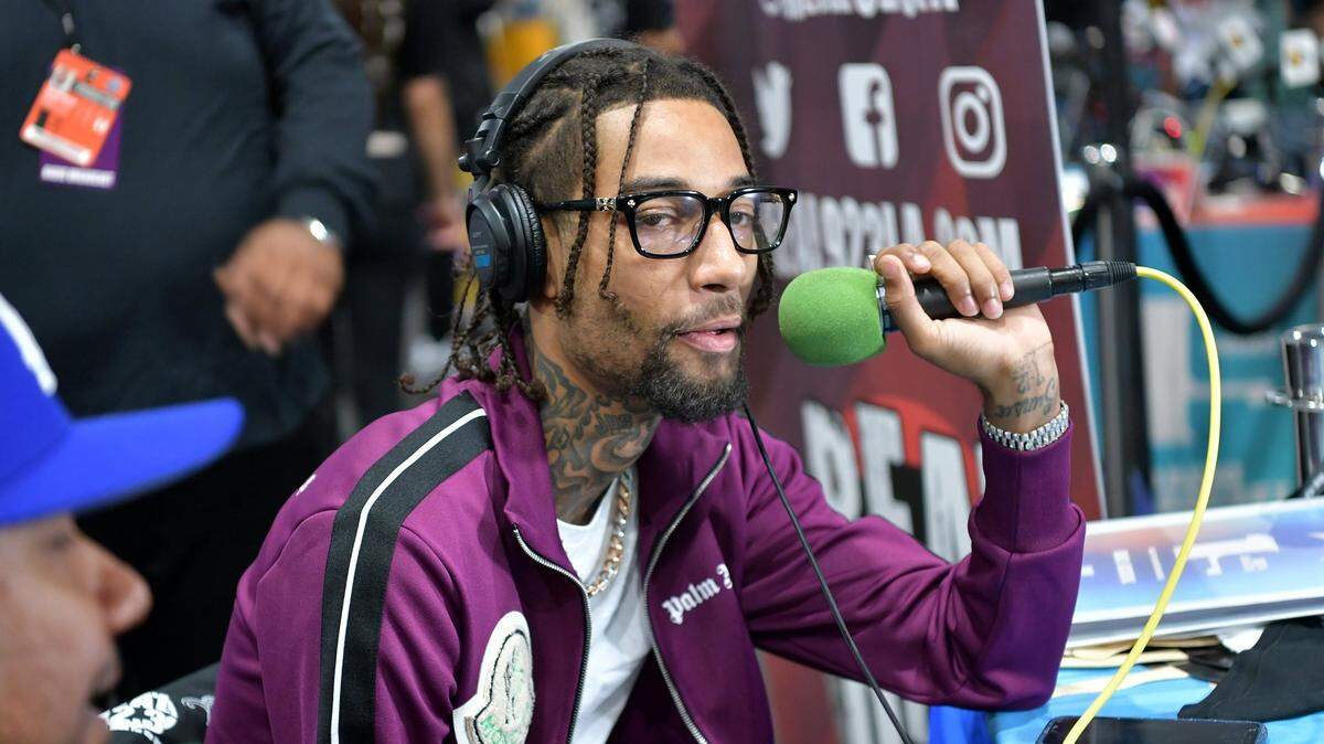 El rapero PnB Rock fue asesinado a tiros por un desconocido este lunes por la tarde en el interior de un restaurante de Los Ángeles, California, en el que se encontraba con su novia, confirmaron en una declaración pública desde el Departamento de Policía de Los Ángeles.