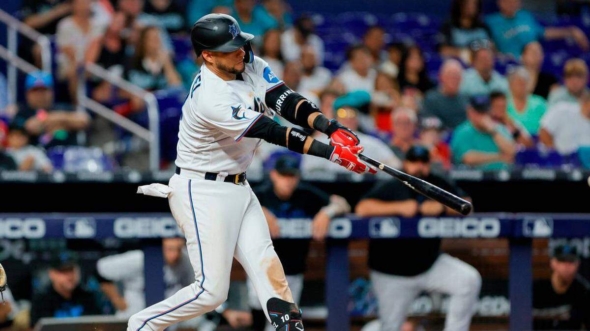 Yuli Gurriel estuvo a un paso de lograr su segundo ciclo de la campaña en el partido contra los Atléticos de Oakland. Solo le faltó el cuadrangular.