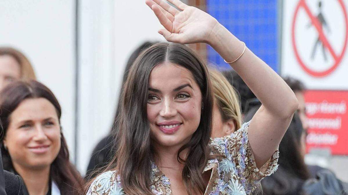 Actress Ana de Armas at a Louis Vuitton show during Paris Fashion Week in October 2023.