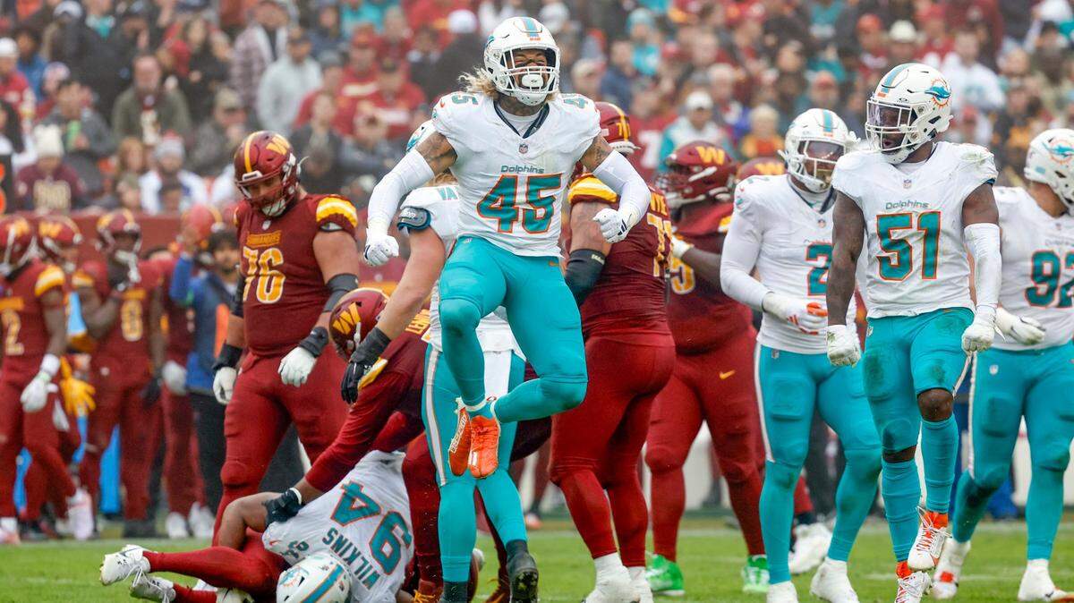 A falta de cinco fechas para terminar la temporada regular de la NFL, los Dolphins se encaramaron en la punta de la Conferencia Americana con un récord 9-3. Desde el 2001, el equipo de Miami no tenía un comienzo así.