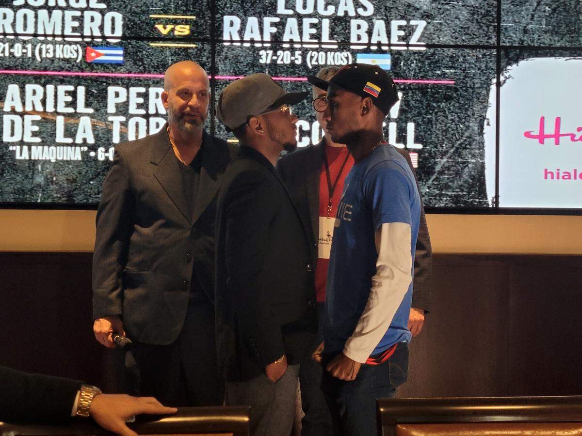 La cartelera de 10 peleas se destacará por un evento principal con el invicto contendiente cubano de peso súper gallo Joahnys Argilagos (izq.) contra el exposeedor del título de peso gallo IBO Michell Banquez.