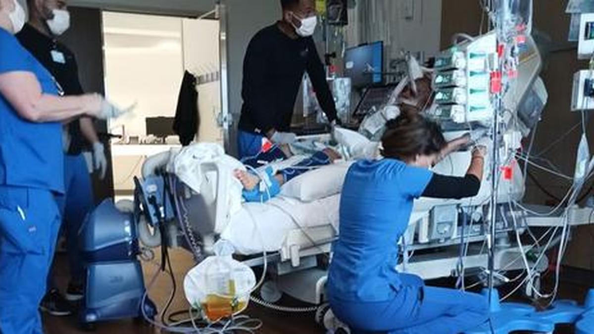 El nicaragüense William A. Castillo, de 22 años, está en condición grave en el Ryder Trauma Center del Jackson Memorial Hospital, Miami. Su familia abrió una cuenta en Gofundme.