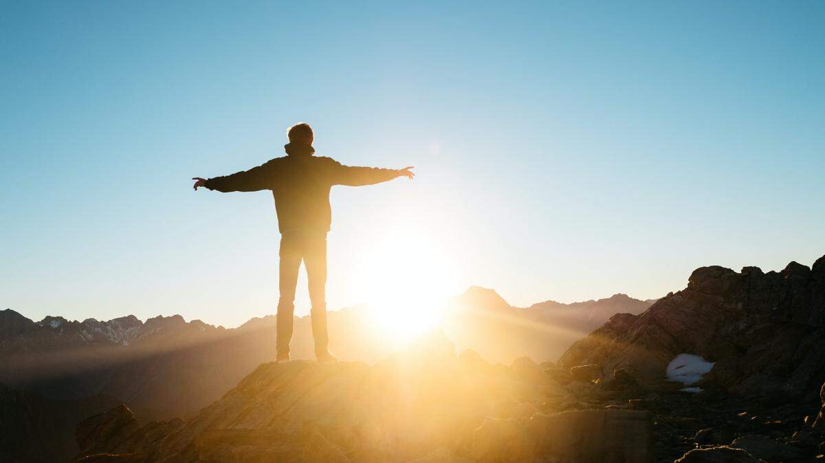 No somos seres limitados, sino ilimitados. Quizás, para poder hacer eso, hay que trascender traumas emocionales, desarrollar habilidades, encontrar un propósito de vida que nos inspire y nos motive. 