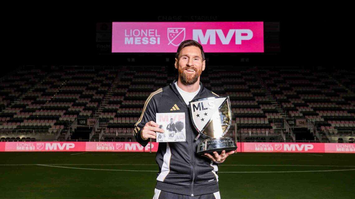 El capitán del Inter Miami CF Lionel Messi nombrado el Jugador Más Valioso (MVP) de la MLS Landon Donovan 2024