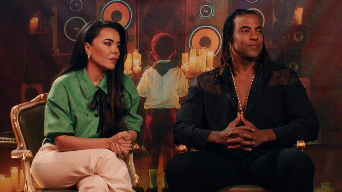 ‘Beatriz Luengo y Yotuel Romero en en restaurante CubaOcho de Miami durante las entrevistas de “Patria y Vida. The Power of Music”.