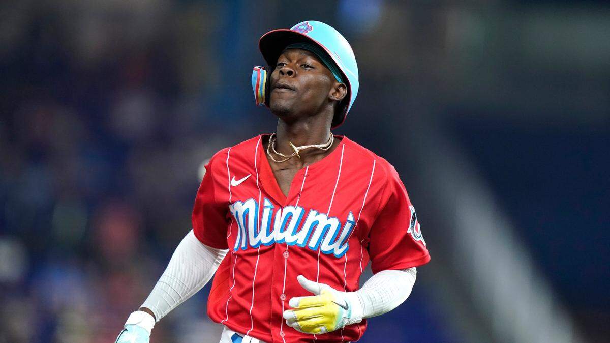 Jazz Chisholm lidera a los Marlins en slugging (.535), OPS (.860), jonrones (14), carreras impulsadas (45) y anotadas (39). 