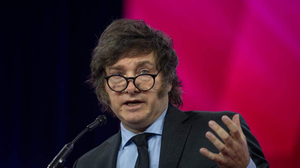 El presidente argentino Javier Milei enfrenta desde hace días un creciente conflicto con los gobernadores por el recorte de financiamiento dispuesto por el Ejecutivo nacional a las provincias.