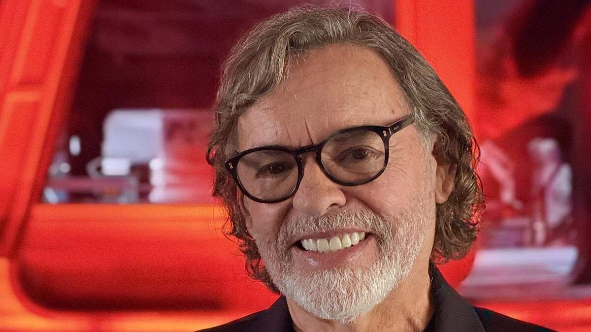 Alejandro Ríos presenta ‘Cubensis’ en la Feria del Libro el domingo 23 de noviembre a las 2:00 p.m. Salón 8503, Edificio 8, Quinto Piso. 300 NE Segunda Avenida, Miami Florida, 33132.
