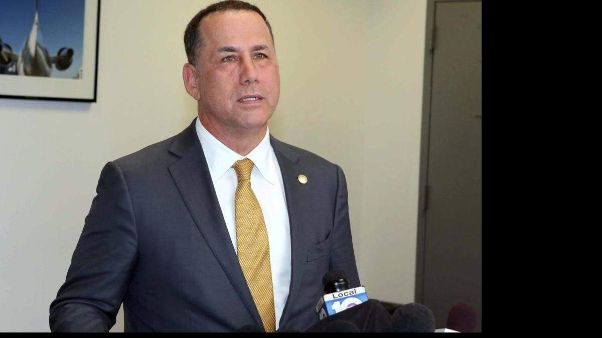 El alcalde de Miami Beach Philip Levine. Héctor Gabino-El nuevo Herald