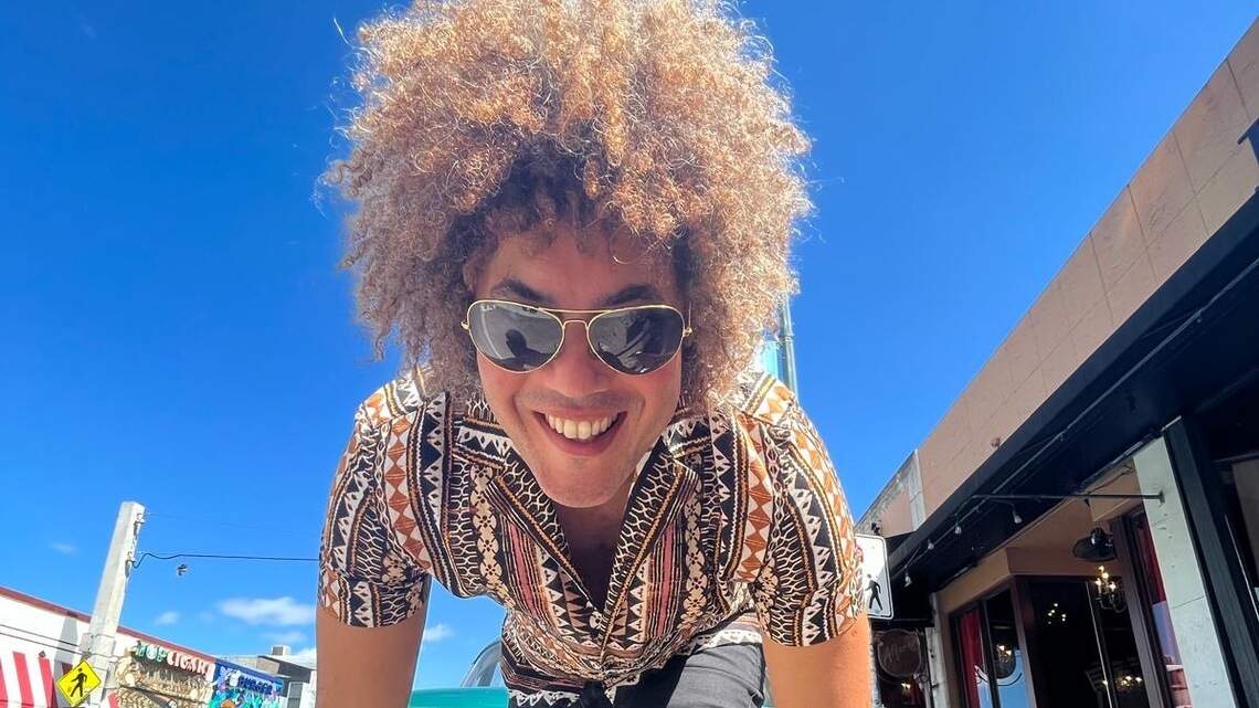 Rey Rodríguez lanza “Guapería” y anuncia concierto en Miami