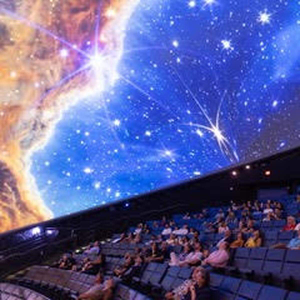 En “Viaje al espacio” en el Frost Science podrás experimentar de primera mano lo que supone vivir y trabajar en el espacio.
