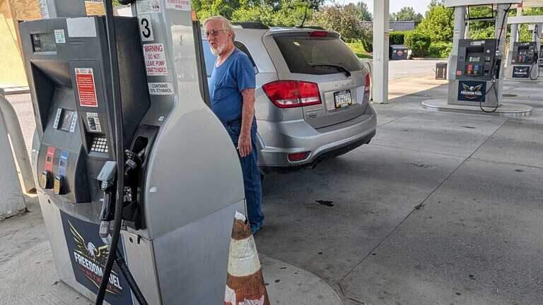 La gasolina registra precios históricos en EEUU durante la festividad del fin del verano
