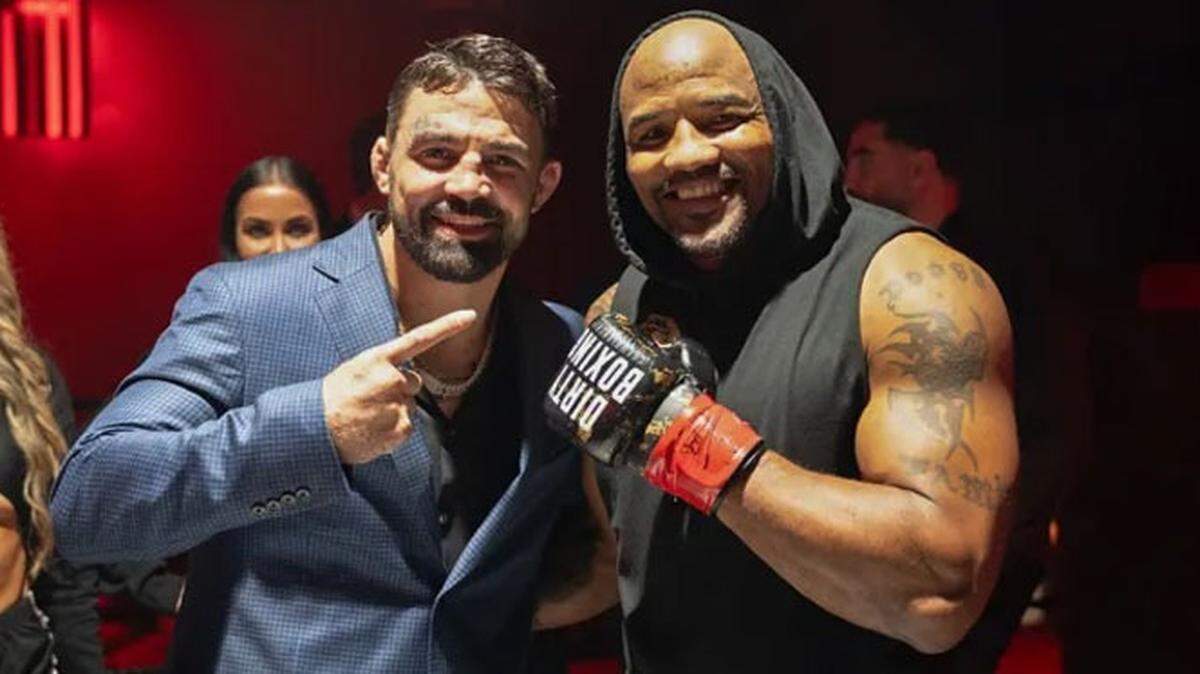 Mike Perry, el peleador convertido en empresario, apuesta por Miami como epicentro de un formato sin pausas y lleno de acción como el Dirty Boxing, que pretende revolucionar los deportes de combate.  En la foto junto a Yoel Romero, quien participó en los primeros dos eventos.