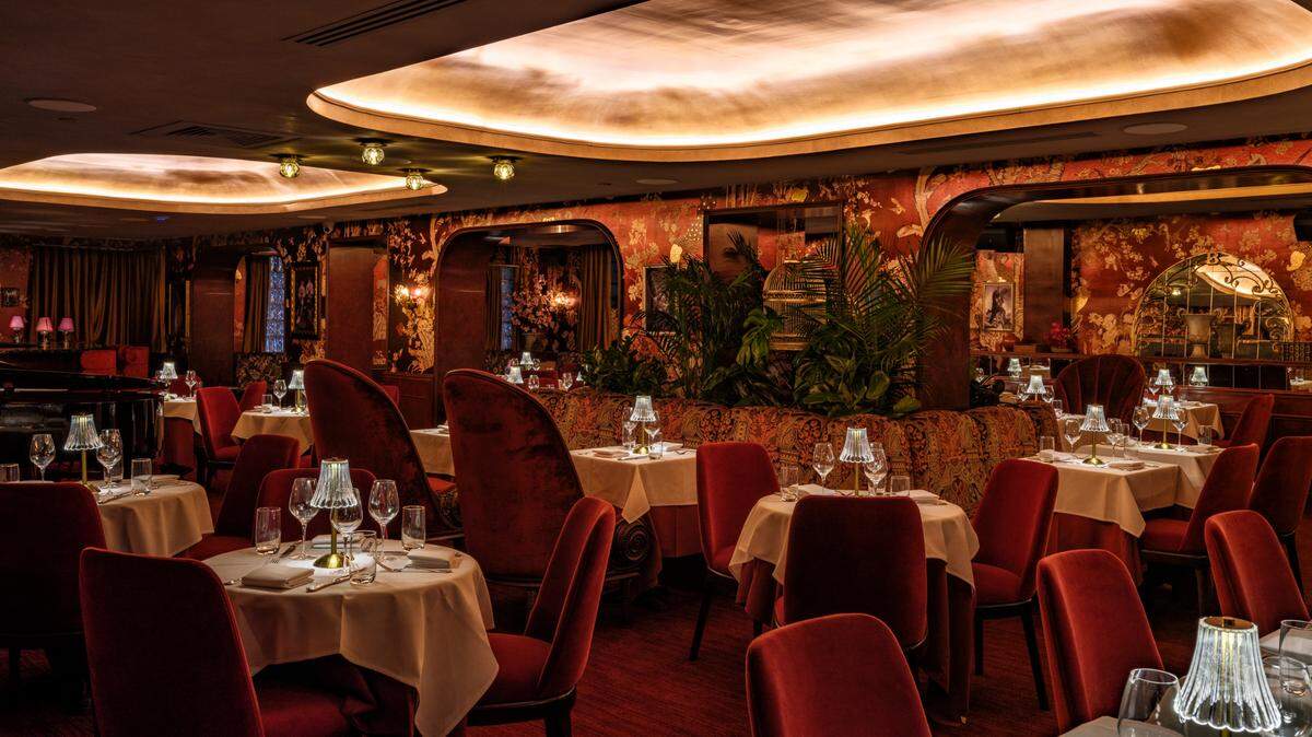 El comedor de la planta alta del restaurante La Grande Boucherie en Miami Beach.