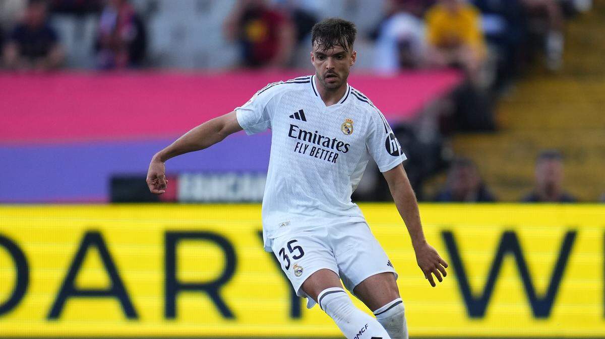El Tribunal Superior de Justicia de Canarias informó que el defensa del Real Madrid, Raúl Asencio, fue procesado de manera oficial por grabar imágenes sexuales de dos mujeres, una de ellas menor, y compartirlas sin su consentimiento.