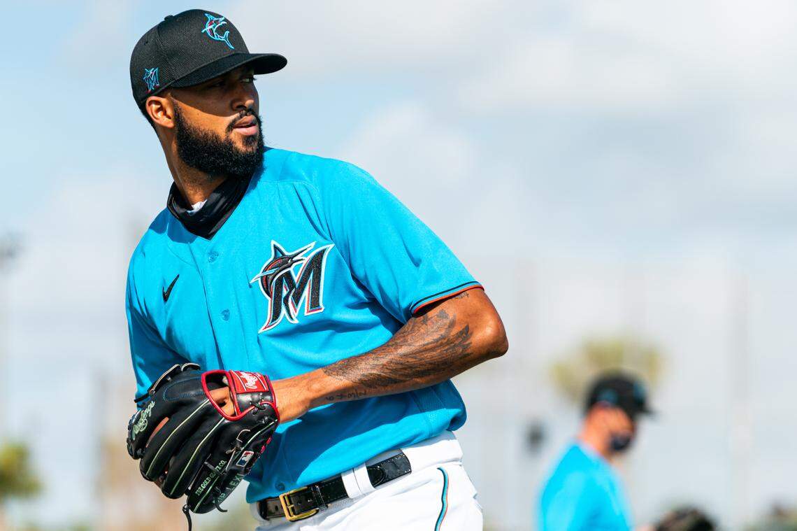 Cuando Sandy Alcántara salga al montículo en San Francisco, tendrá una misión bastante difícil: fijar el tono de la rotación de los Marlins para el resto de la temporada y demostrar que el equipo no estaba equivocado al extenderle un contrato