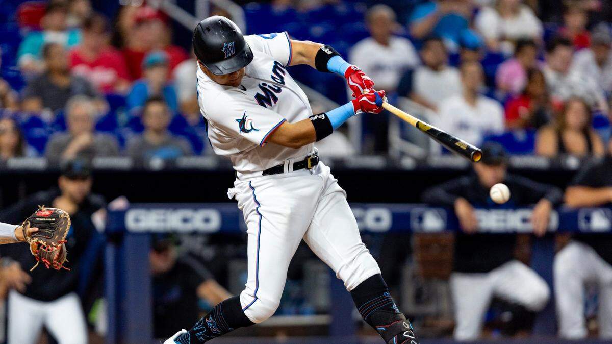 Los Marlins le deben $12 millones en cada una de las próximas dos contiendas a Avisail García y tendrán que pagarle una compensación de $5 millones en caso que el conjunto decida prescindir de sus servicios en el 2026.