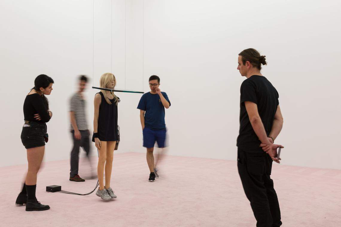 La aclamada colección de The Rubell Family Collection incluye artistas renombrados de todo el orbe.