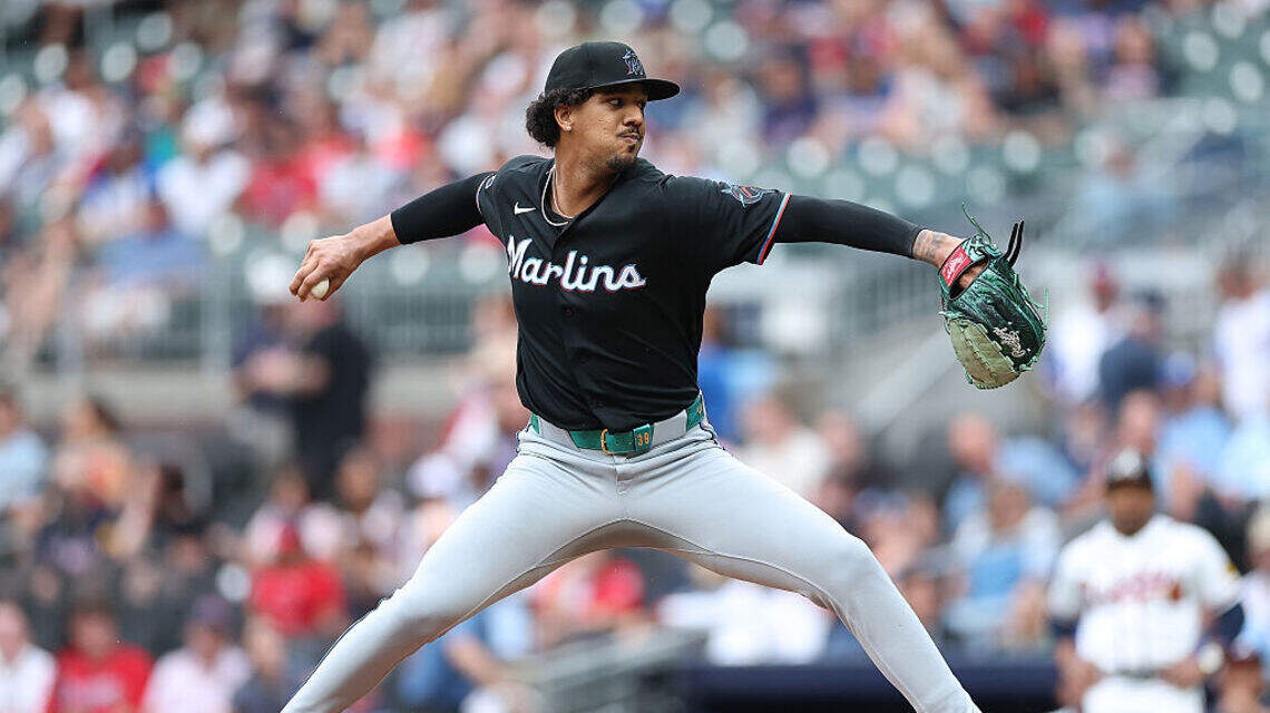 Los Bravos vuelven a imponer su ley sobre los Marlins y dejan a Miami al borde de la barrida