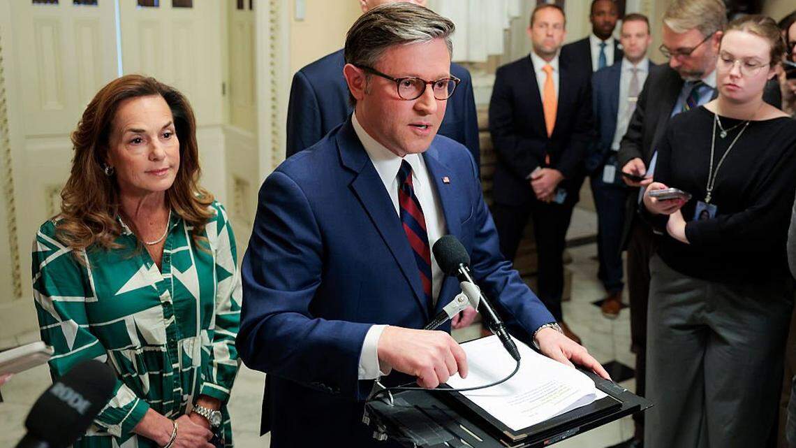 La Cámara de EEUU rechaza votar y mantiene el cierre más largo del DHS hasta el lunes