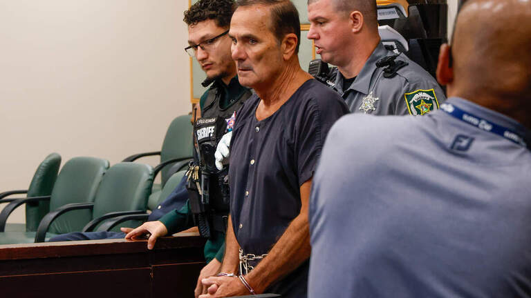 Sale bajo fianza exfuncionario de Palm Beach acusado de abuso sexual infantil: surgen otros hechos