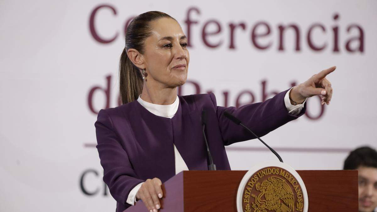La presidente de México, Claudia Sheinbaum, participa en una conferencia de prensa el lunes 7 de abril de 2025, en Ciudad de México.