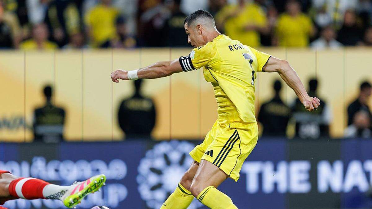  Cristiano Ronaldo reveló que su retirada del fútbol será pronto y dura para él, aunque dijo que se siente preparado para cuando llegue el momento.