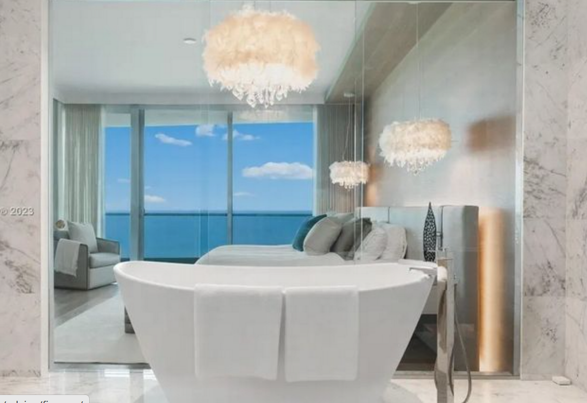 El apartamento de soltero de Tom Brady en Surfside, Florida, donde la leyenda de la NFL vivió tras separarse de Gisele Bundchen, está a la venta.