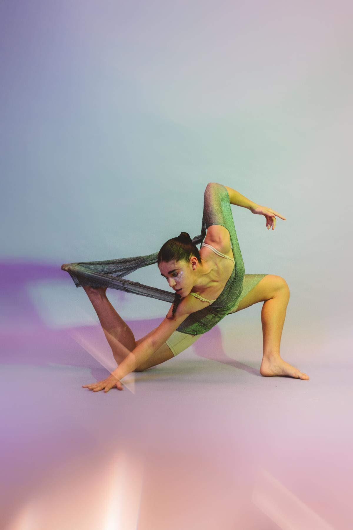 Abigail Mas, bailarina de STYX The Company, en una foto promocional para “PRISM”.