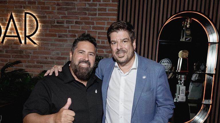 Las hamburguesas de La Birra Bar le ponen sabor argentino a Coral Gables
