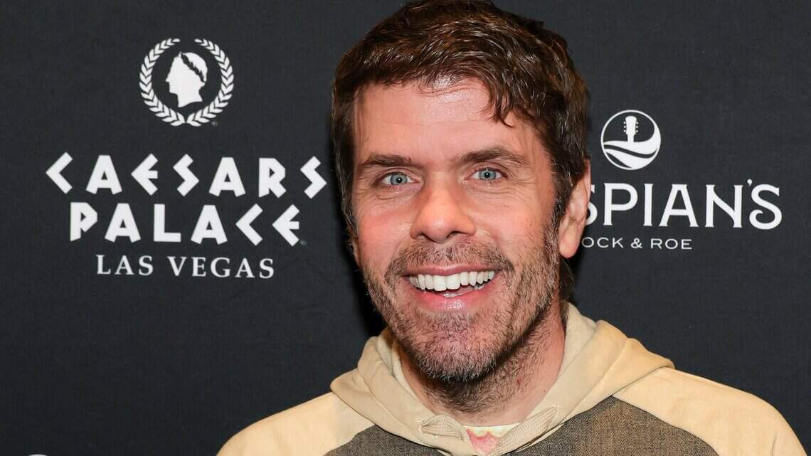 El regreso de Perez Hilton a Miami ha estado marcado por desafíos y crisis