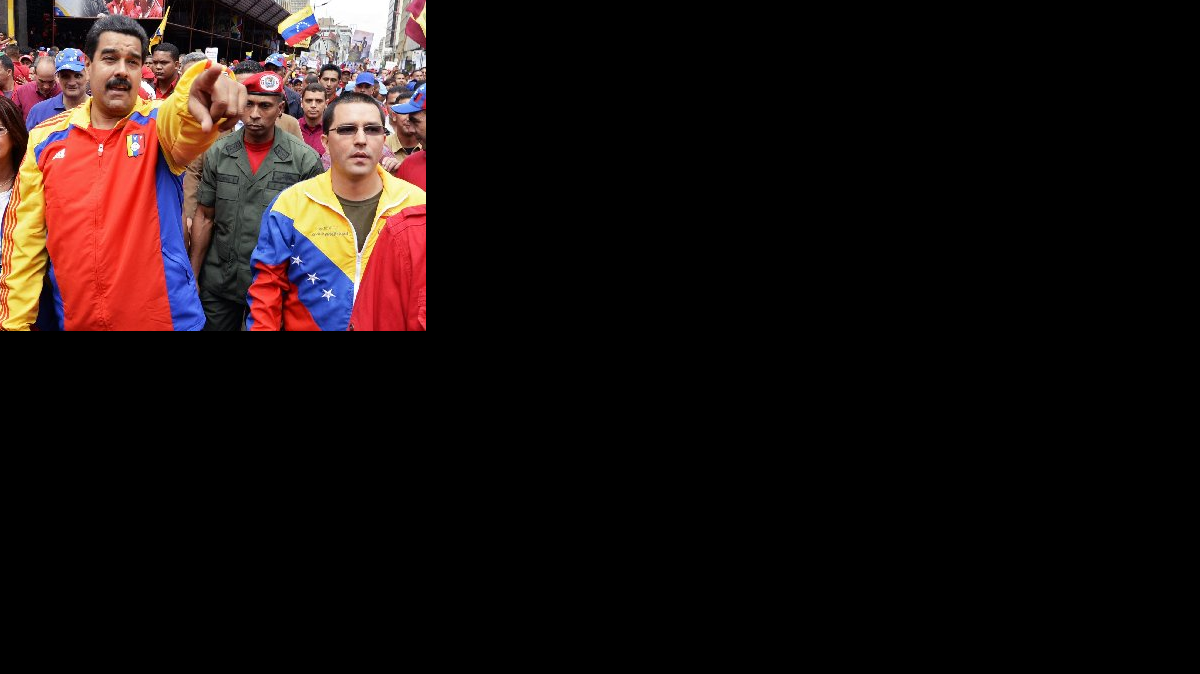 El presidente de Venezuela Nicolás Maduro junto al vice presidente Jorge Arreaza.