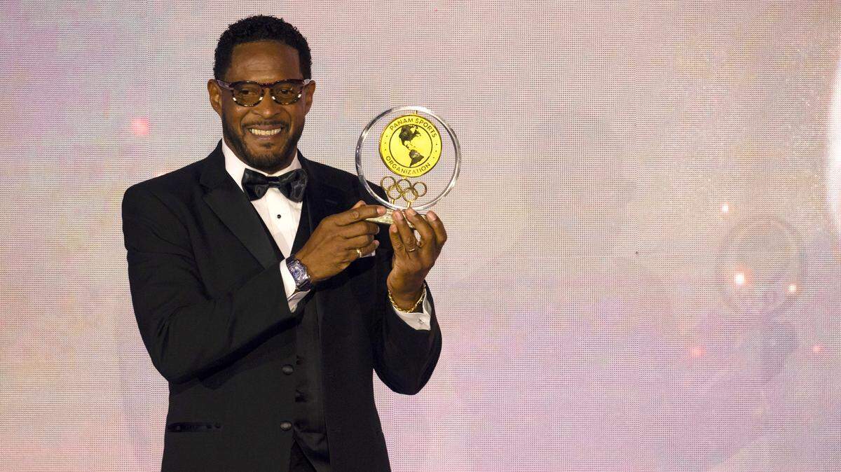 Javier Sotomayor fue campeón olímpico, mundial, panamericano y centroamericano y es considerado el más grande saltador de altura de todos los tiempos.