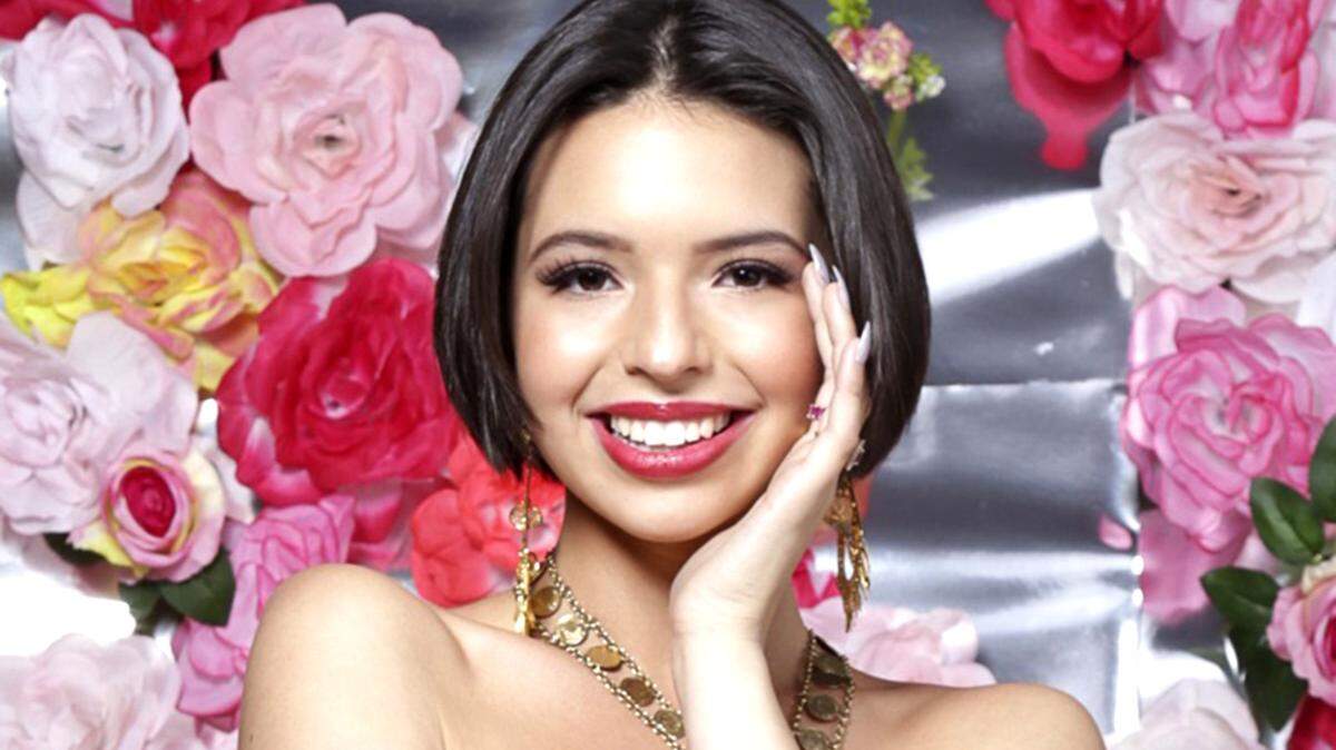 Ángela Aguilar 