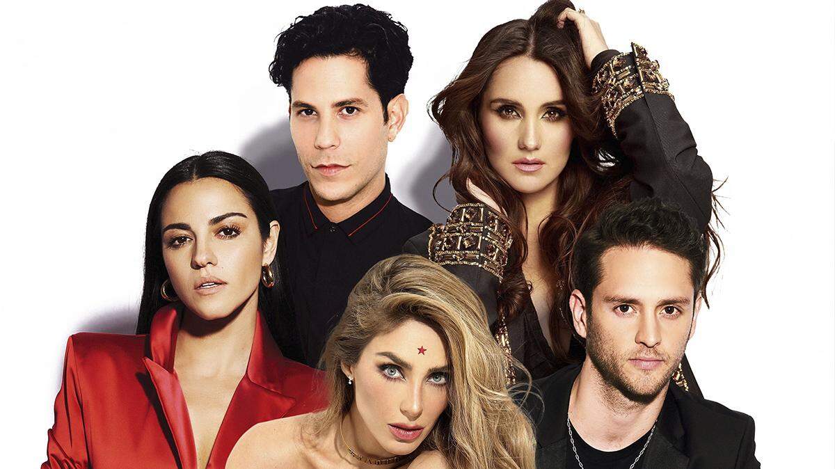 Anahí, Dulce María, Maite Perroni, Christian Chávez y Christopher Von Uckermann.